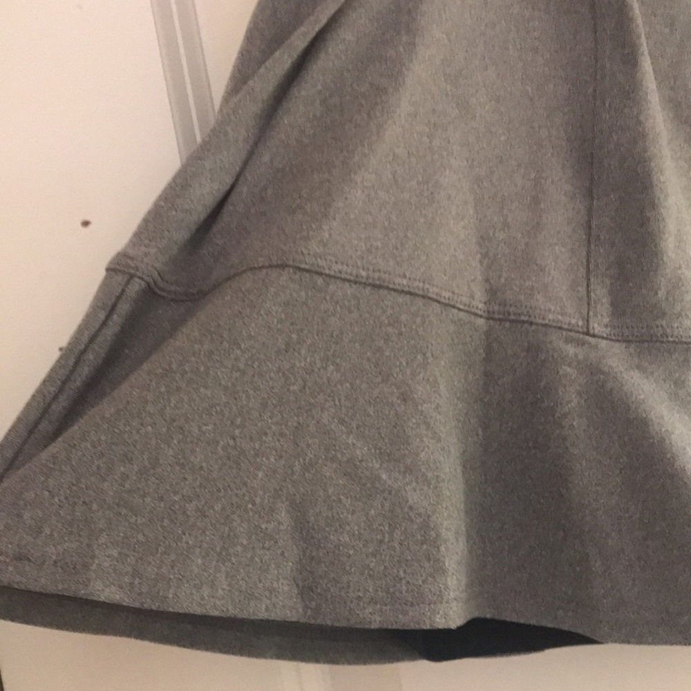 Tail Gray Flounce Hem Skort - Picture 3 of 10